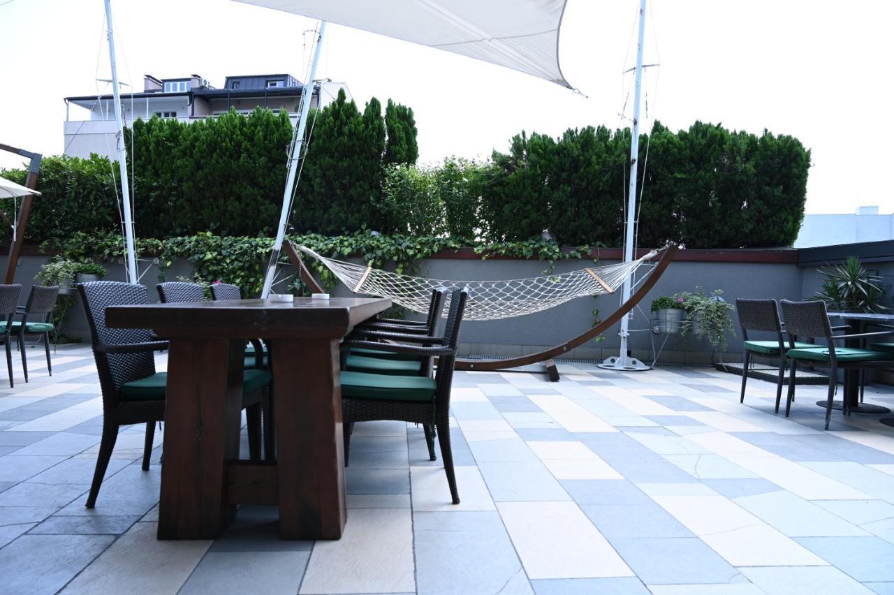Nobel Zira Hotel Belgrado Exterior foto